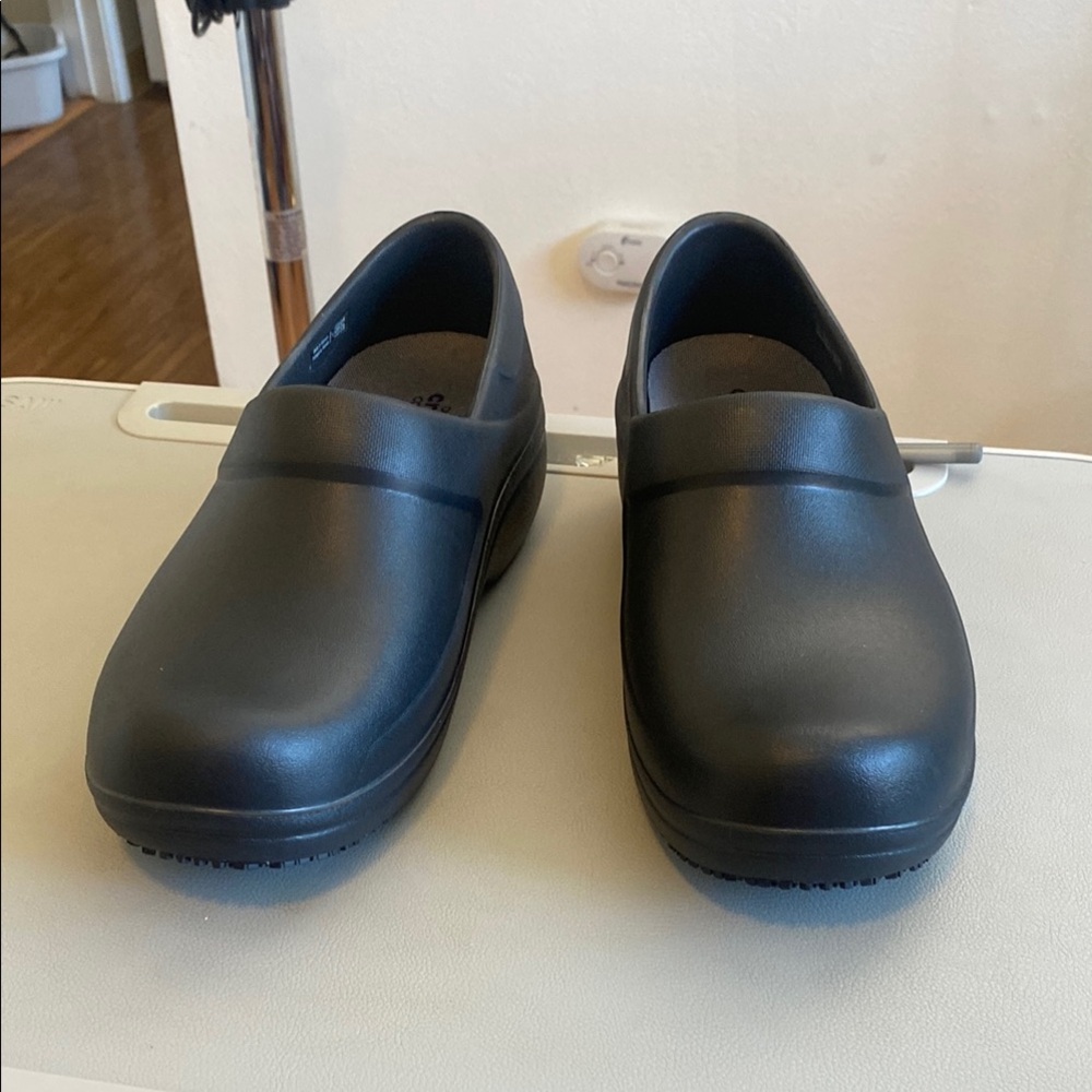 CROCS Women’s Neria Pro II Work Clog